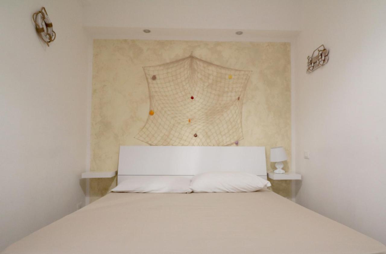 B&B I 100 Passi Gaète Extérieur photo